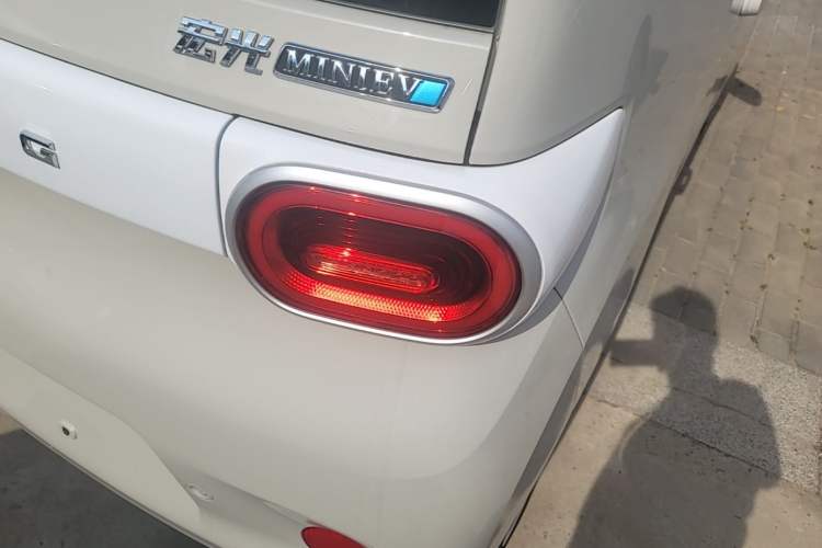 Used Wuling Hongguang MINIEV 2024 3rd Generation 215km Youth Edition Right Rear Taillight
