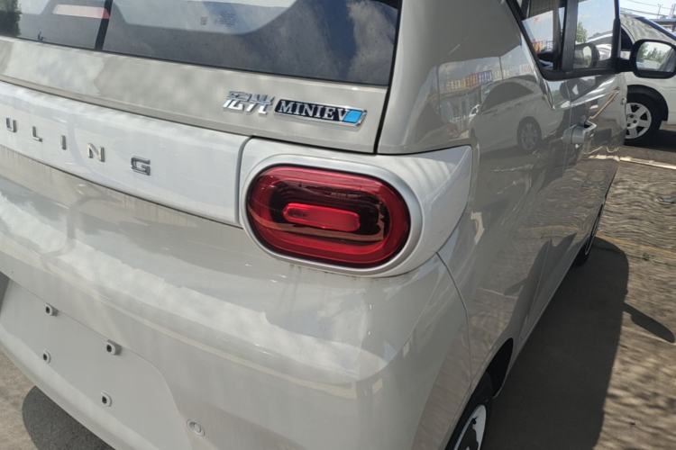 Used Wuling Hongguang MINIEV 2024 3rd Generation 215km Youth Edition Right Rear Taillight