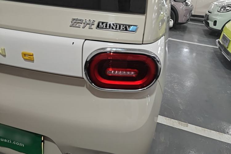 Used Wuling Hongguang MINIEV 2024 3rd Generation 215km Advanced Version Right Rear Taillight