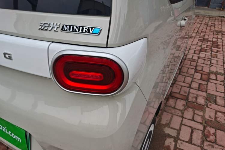 Used Wuling Hongguang MINIEV 2024 3rd Generation 215km Youth Edition Right Rear Taillight