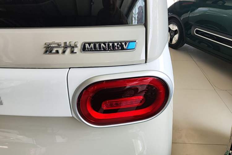 Used Wuling Hongguang MINIEV 2024 3rd Generation 215km Youth Edition Right Rear Taillight