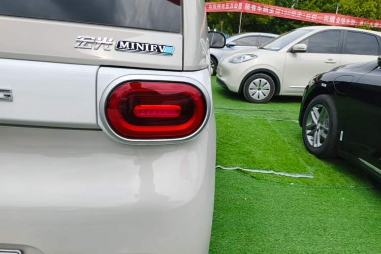 Used Wuling Hongguang MINIEV 2024 3rd Generation 215km Youth Edition Right Rear Taillight