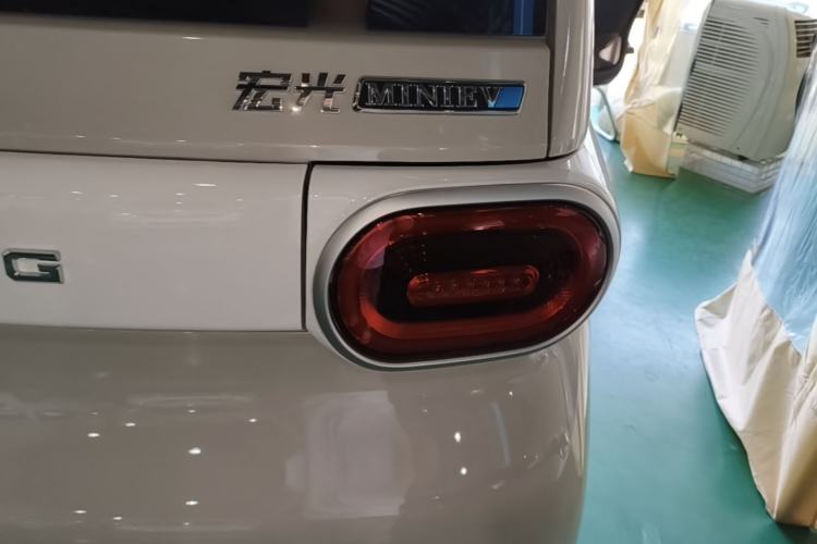 Used Wuling Hongguang MINIEV 2024 3rd Generation 215km Youth Edition Right Rear Taillight