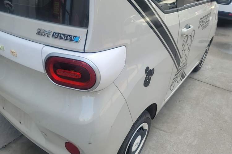 Used Wuling Hongguang MINIEV 2024 3rd Generation 215km Youth Edition Right Rear Taillight