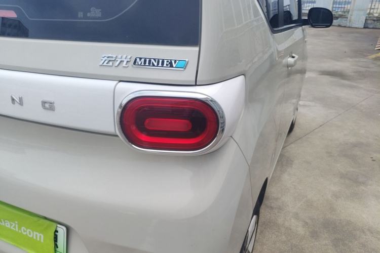 Used Wuling Hongguang MINIEV 2024 3rd Generation 215km Advanced Version Right Rear Taillight