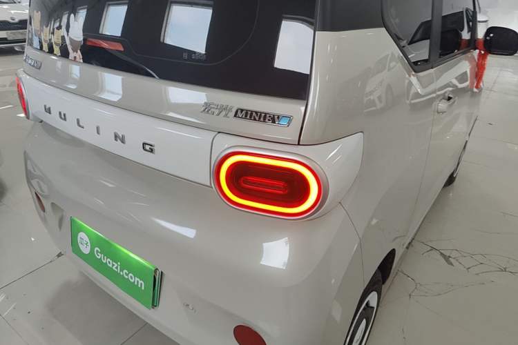 Used Wuling Hongguang MINIEV 2024 3rd Generation 215km Youth Edition Right Rear Taillight