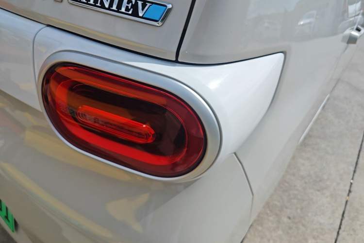 Used Wuling Hongguang MINIEV 2024 3rd Generation 215km Youth Edition Right Rear Taillight