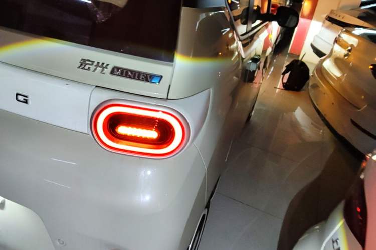 Used Wuling Hongguang MINIEV 2024 3rd Generation 215km Youth Edition Right Rear Taillight
