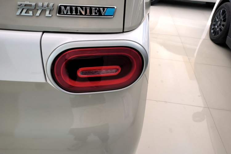 Used Wuling Hongguang MINIEV 2024 3rd Generation 215km Youth Edition Right Rear Taillight