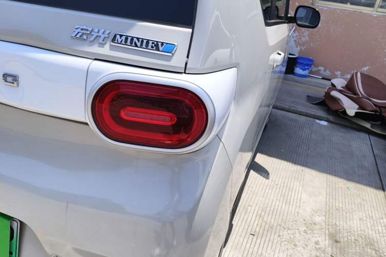 Used Wuling Hongguang MINIEV 2024 3rd Generation 215km Youth Edition Right Rear Taillight