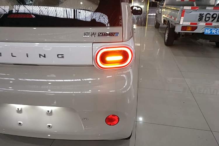 Used Wuling Hongguang MINIEV 2024 3rd Generation 215km Youth Edition Right Rear Taillight