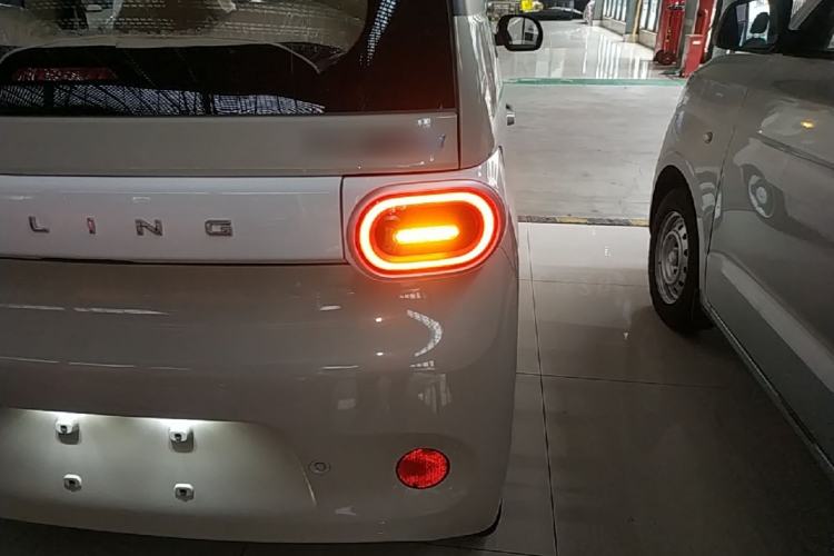 Used Wuling Hongguang MINIEV 2024 3rd Generation 215km Youth Edition Right Rear Taillight