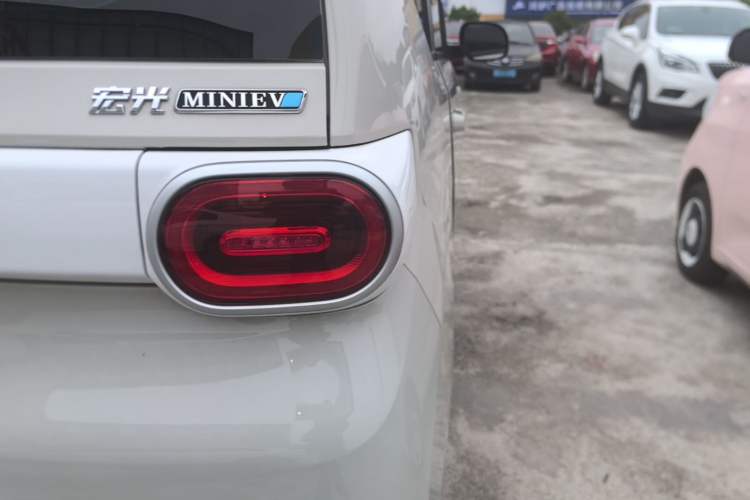 Used Wuling Hongguang MINIEV 2024 3rd Generation 215km Youth Edition Right Rear Taillight