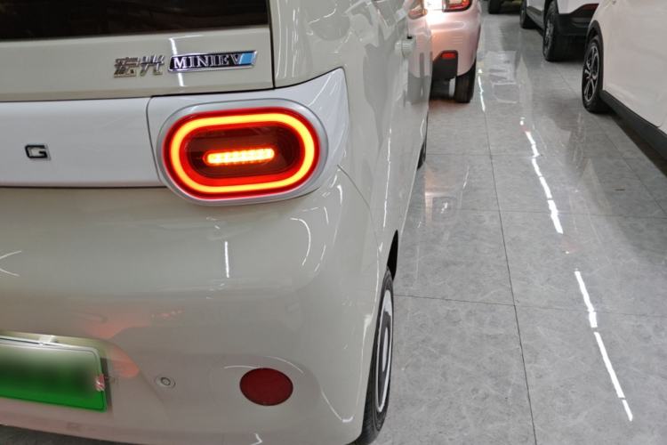 Used Wuling Hongguang MINIEV 2024 3rd Generation 215km Youth Edition Right Rear Taillight