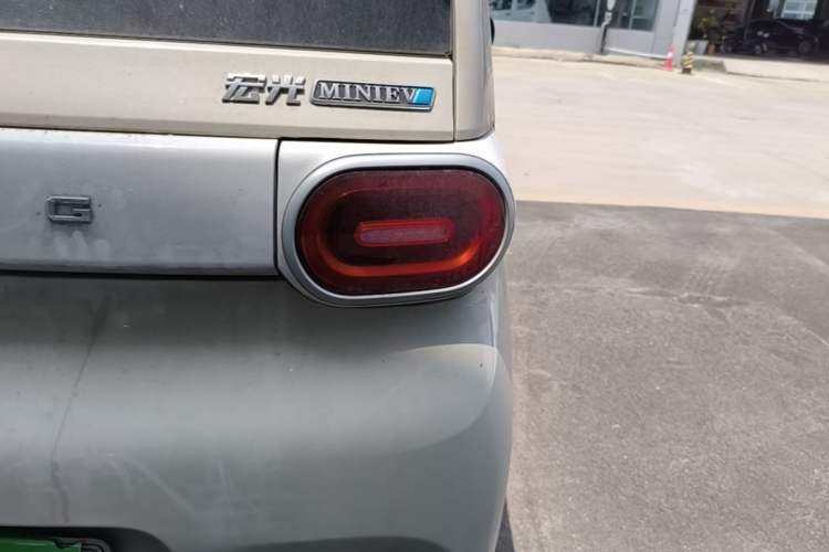 Used Wuling Hongguang MINIEV 2024 3rd Generation 215km Youth Edition Right Rear Taillight