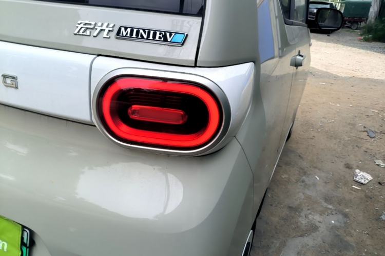 Used Wuling Hongguang MINIEV 2024 3rd Generation 215km Youth Edition Right Rear Taillight