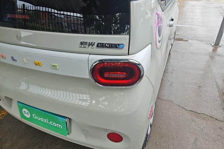 Used Wuling Hongguang MINIEV 2024 3rd Generation 215km Advanced Version Right Rear Taillight