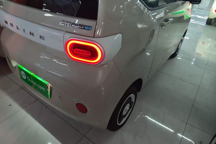 Used Wuling Hongguang MINIEV 2024 3rd Generation 215km Youth Edition Right Rear Taillight