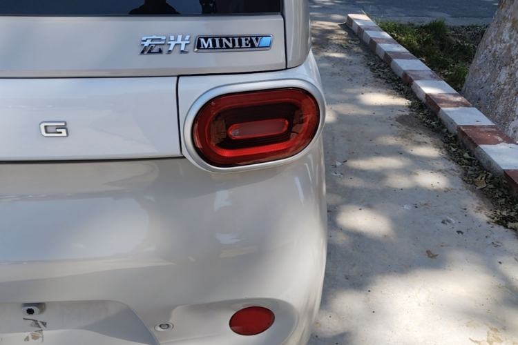 Used Wuling Hongguang MINIEV 2024 3rd Generation 215km Youth Edition Right Rear Taillight
