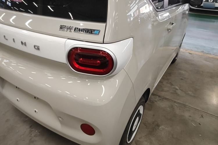 Used Wuling Hongguang MINIEV 2024 3rd Generation 215km Youth Edition Right Rear Taillight