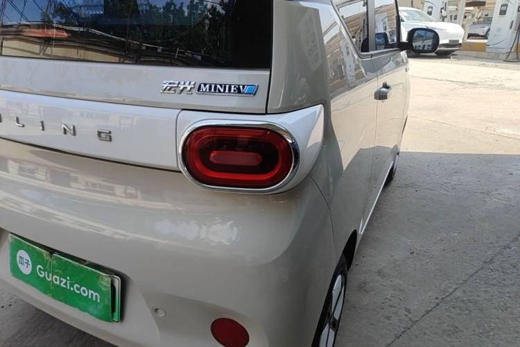Used Wuling Hongguang MINIEV 2024 3rd Generation 215km Advanced Version Right Rear Taillight