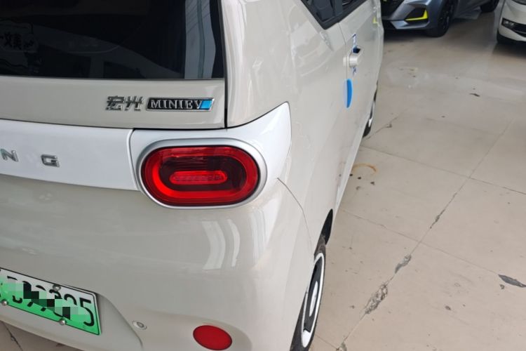 Used Wuling Hongguang MINIEV 2024 3rd Generation 215km Youth Edition Right Rear Taillight