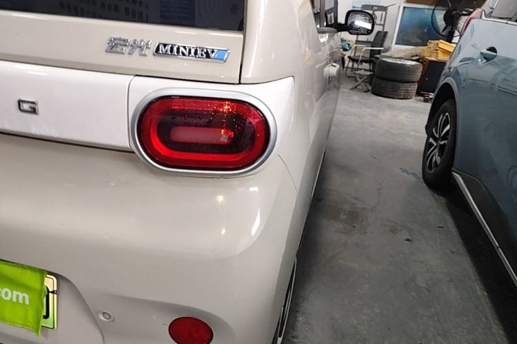 Used Wuling Hongguang MINIEV 2024 3rd Generation 215km Youth Edition Right Rear Taillight