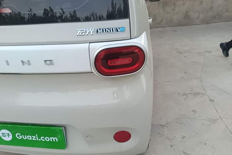 Used Wuling Hongguang MINIEV 2024 3rd Generation 215km Youth Edition Right Rear Taillight