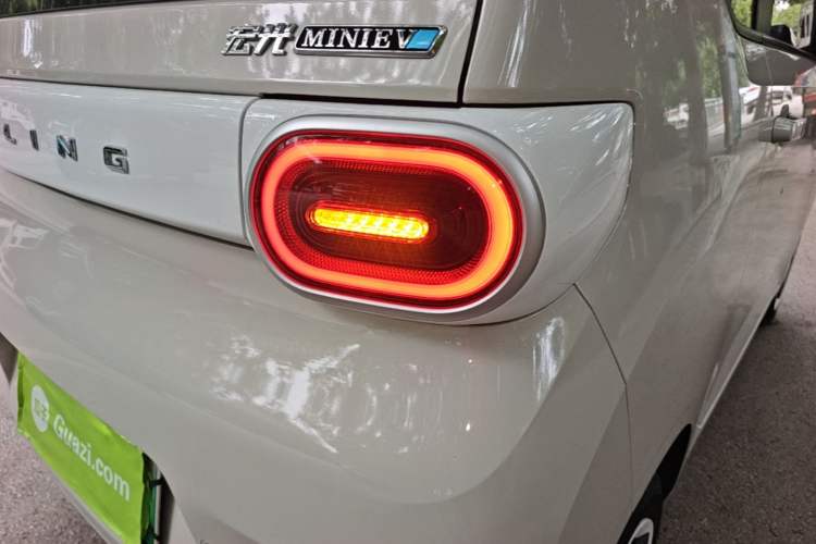 Used Wuling Hongguang MINIEV 2024 3rd Generation 215km Youth Edition Right Rear Taillight