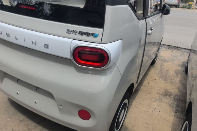 Used Wuling Hongguang MINIEV 2024 3rd Generation 215km Youth Edition Right Rear Taillight