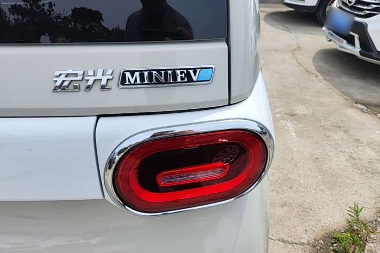 Used Wuling Hongguang MINIEV 2024 3rd Generation 215km Advanced Version Right Rear Taillight