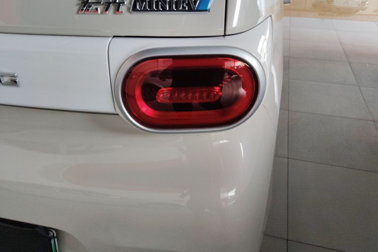 Used Wuling Hongguang MINIEV 2024 3rd Generation 215km Youth Edition Right Rear Taillight