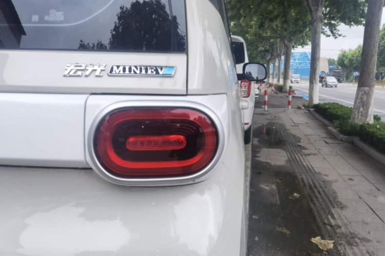 Used Wuling Hongguang MINIEV 2024 3rd Generation 215km Youth Edition Right Rear Taillight