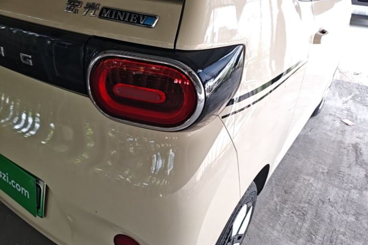 Used Wuling Hongguang MINIEV 2024 3rd Generation 215km Advanced Version Right Rear Taillight