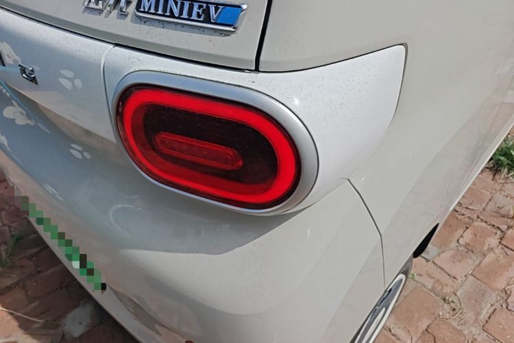 Used Wuling Hongguang MINIEV 2024 3rd Generation 215km Youth Edition Right Rear Taillight