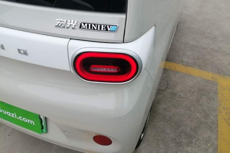 Used Wuling Hongguang MINIEV 2024 3rd Generation 215km Youth Edition Right Rear Taillight