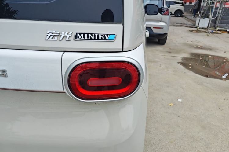 Used Wuling Hongguang MINIEV 2024 3rd Generation 215km Youth Edition Right Rear Taillight