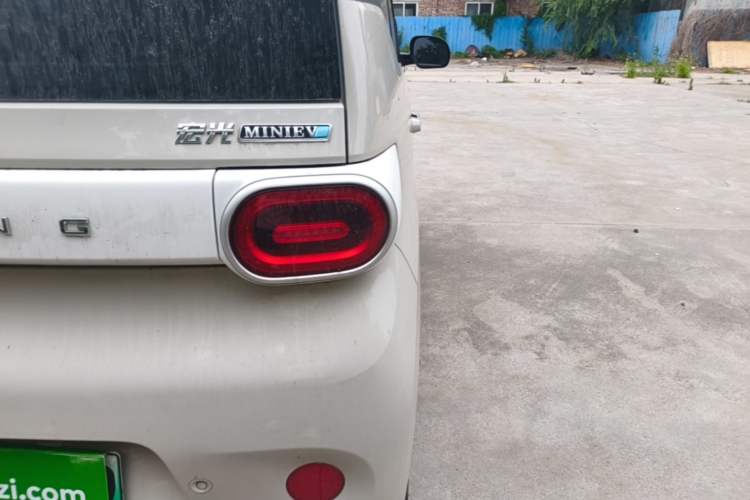 Used Wuling Hongguang MINIEV 2024 3rd Generation 215km Youth Edition Right Rear Taillight