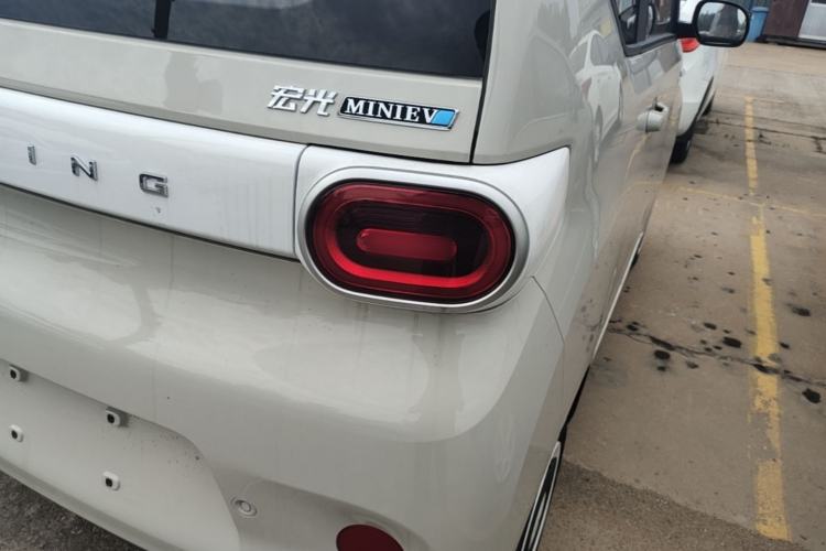 Used Wuling Hongguang MINIEV 2024 3rd Generation 215km Youth Edition Right Rear Taillight