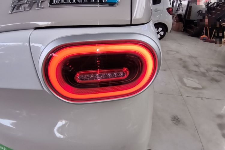 Used Wuling Hongguang MINIEV 2024 3rd Generation 215km Youth Edition Right Rear Taillight