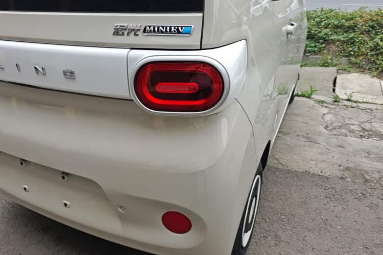 Used Wuling Hongguang MINIEV 2024 3rd Generation 215km Youth Edition Right Rear Taillight