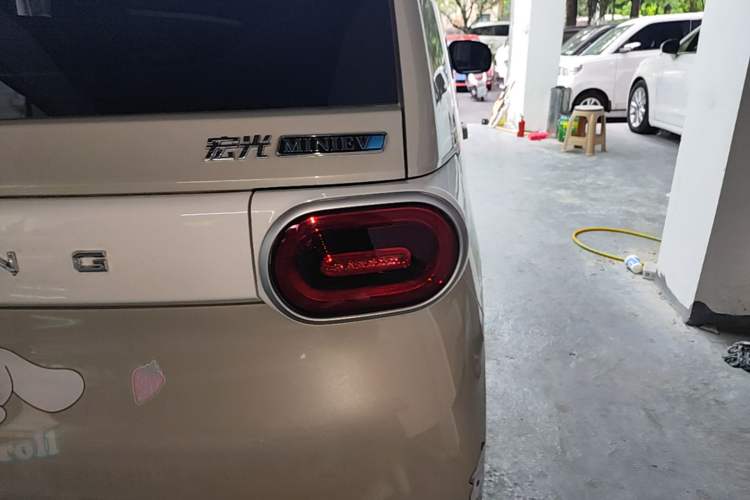 Used Wuling Hongguang MINIEV 2024 3rd Generation 215km Youth Edition Right Rear Taillight