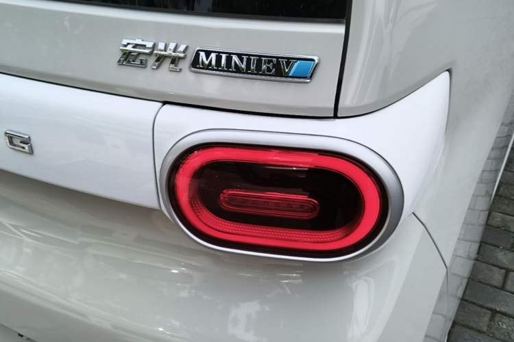 Used Wuling Hongguang MINIEV 2024 3rd Generation 215km Youth Edition Right Rear Taillight