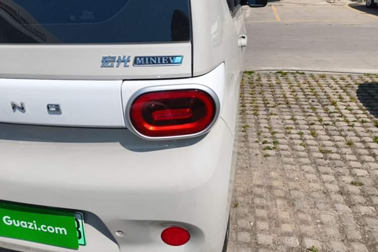 Used Wuling Hongguang MINIEV 2024 3rd Generation 215km Youth Edition Right Rear Taillight