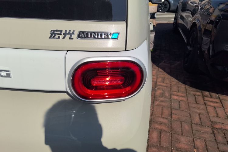 Used Wuling Hongguang MINIEV 2024 3rd Generation 215km Youth Edition Right Rear Taillight