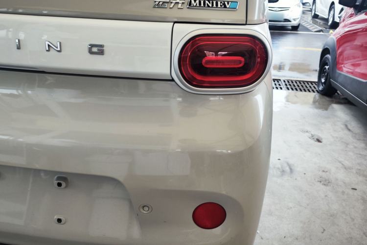 Used Wuling Hongguang MINIEV 2024 3rd Generation 215km Youth Edition Right Rear Taillight