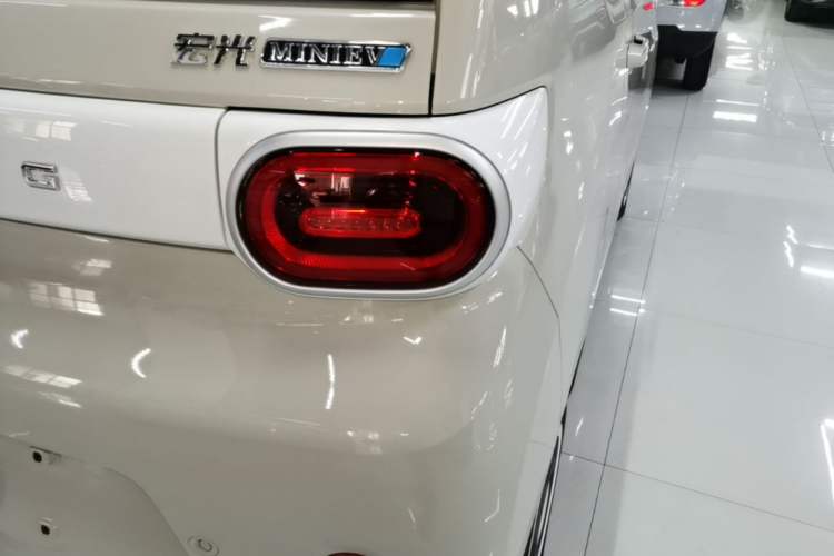 Used Wuling Hongguang MINIEV 2024 3rd Generation 215km Youth Edition Right Rear Taillight