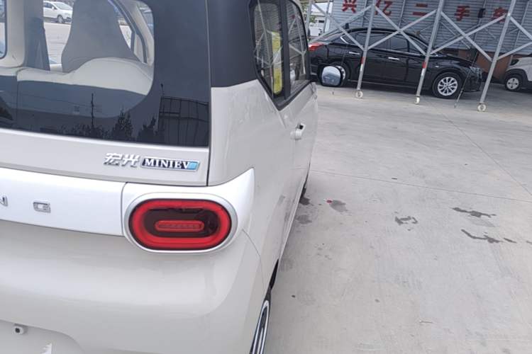 Used Wuling Hongguang MINIEV 2024 3rd Generation 215km Youth Edition Right Rear Taillight