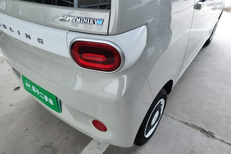 Used Wuling Hongguang MINIEV 2024 3rd Generation 215km Youth Edition Right Rear Taillight