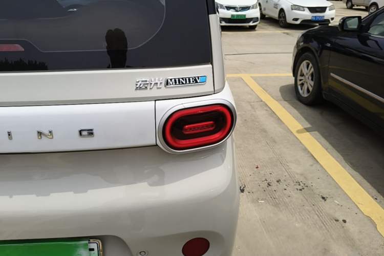 Used Wuling Hongguang MINIEV 2024 3rd Generation 215km Youth Edition Right Rear Taillight